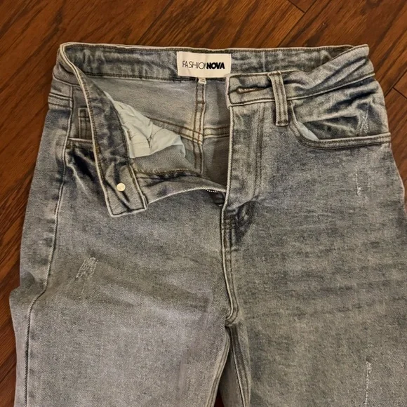 High Rise Ankle Ceop 90’s Straight Leg Jeans | Light Wash | Size 3 | BRAND NEW - Picture 4 of 8